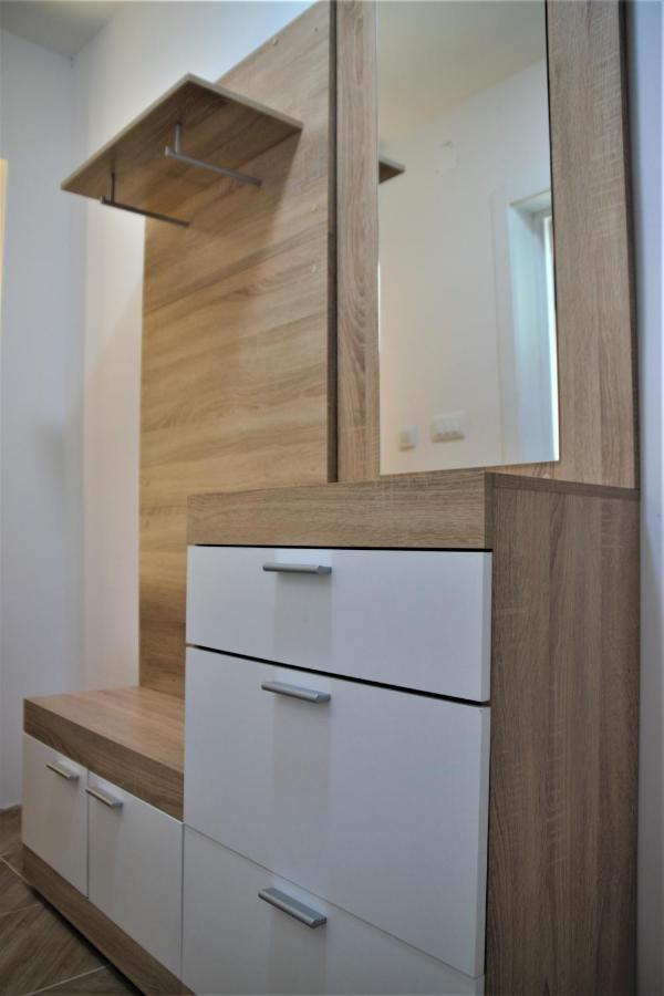 Central Modern Apt With Garden Струга Экстерьер фото
