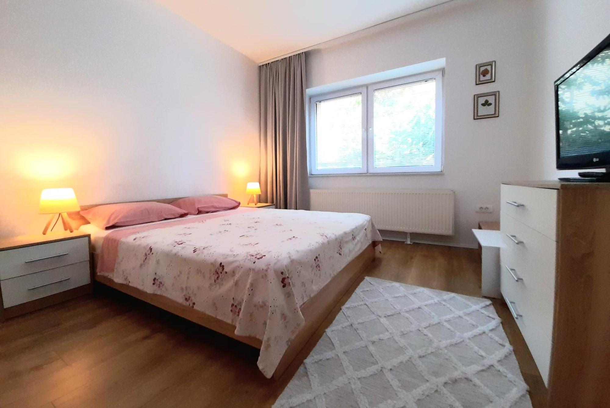 Central Modern Apt With Garden Струга Экстерьер фото